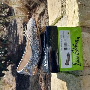 7.5 Sam Edelman gold glitter flats